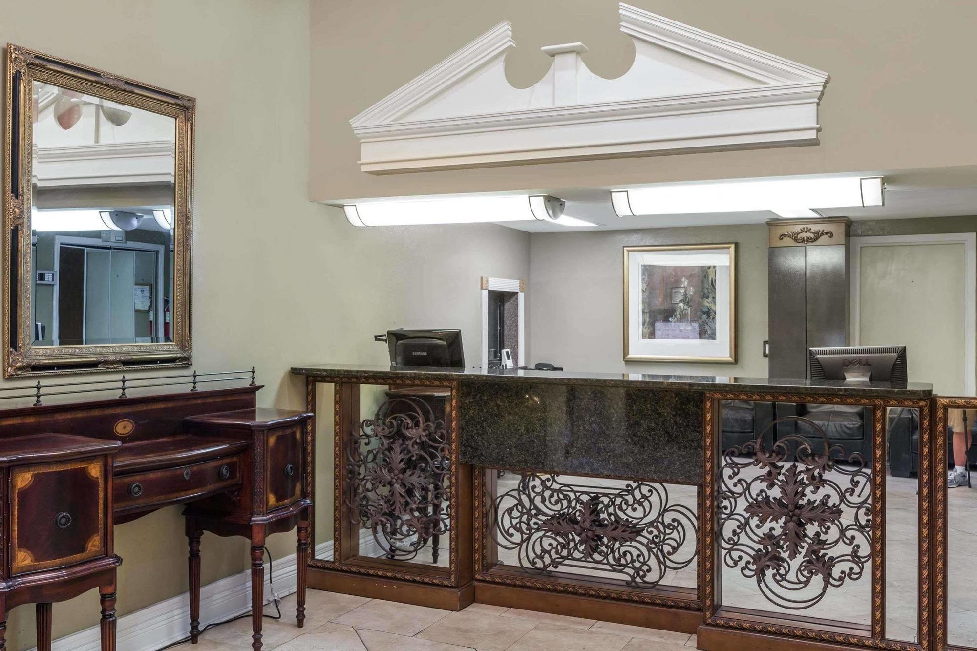 Fairbridge Inn Express Метейри Экстерьер фото